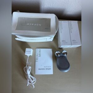 NuFace Mini w/ Travel Bag & Microcurrent Activator Gel